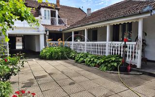 Casa de vânzare cu 7 camere de tip P+M in Sanmartin, Bihor - Poză 2