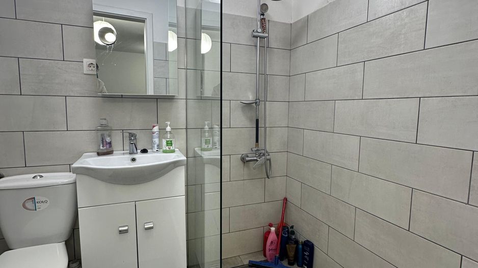 2 Camere Decomandat - Metrou Aparatori - Drumul Jilavei - Poză 12