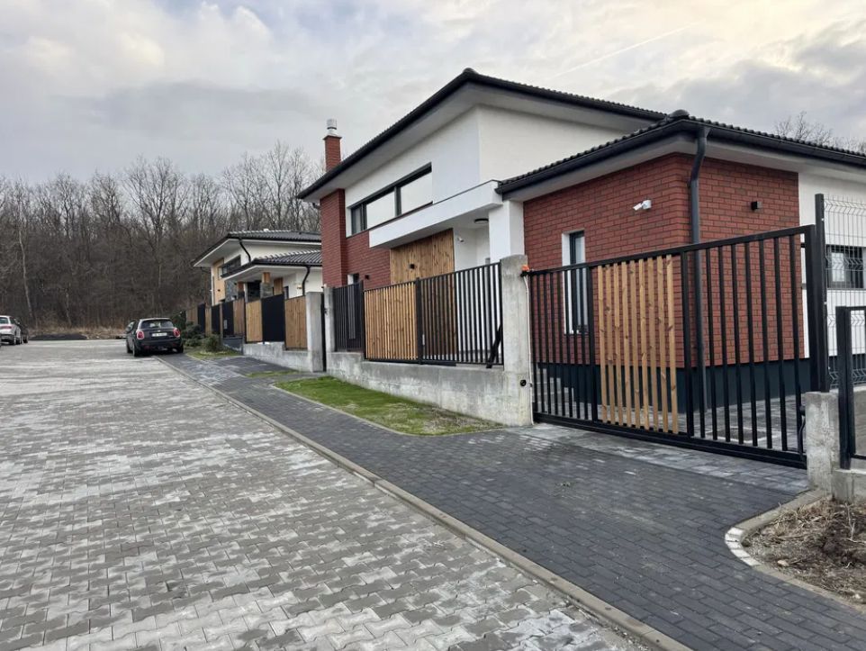 Casă Premium în Șelimbăr - Poză 1