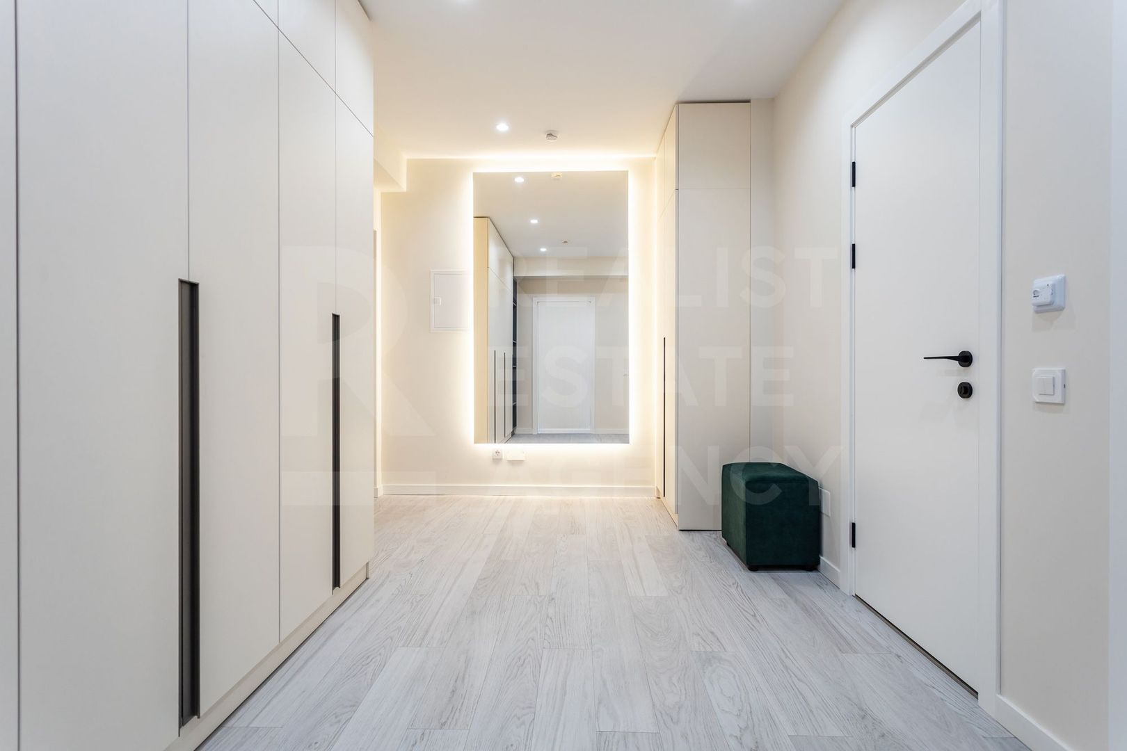 Chirie, apartament, 2 cameră, strada Calea Ieşilor, Sculeni - Poză 16