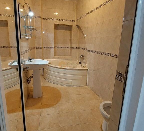 Piata Unirii - Hala Traian I P+M I 4 camere 2 bai I Terasa deschisa - Poză 7