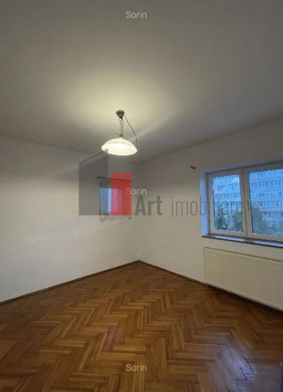 APARTAMENT DE 3 CAMERE - Poză 6