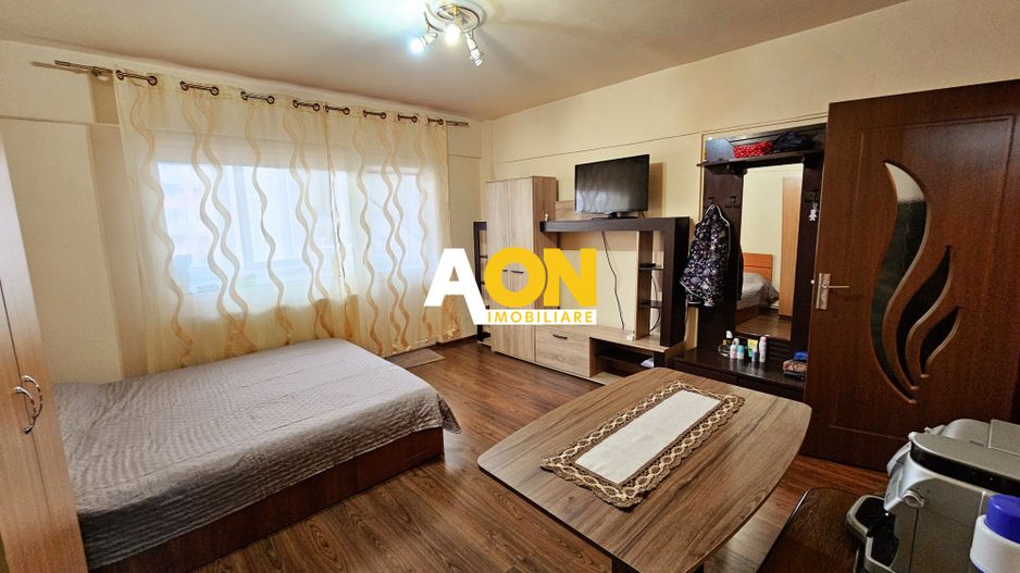 Garsoniera moderna cu balcon, etaj 1, Ampoi 1, langa Carolina Mall - Poză 1