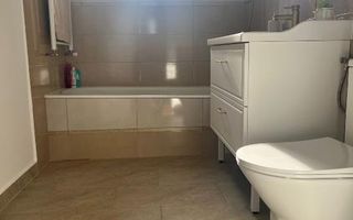 Apartament  4 camere cu Garaj si  loc parcare - Poză 8