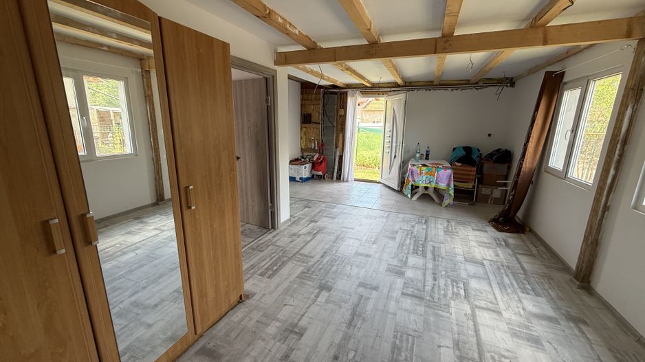 Casă renovată Slobozia -Câmpina + teren intravilan 526 mp - Poză 5