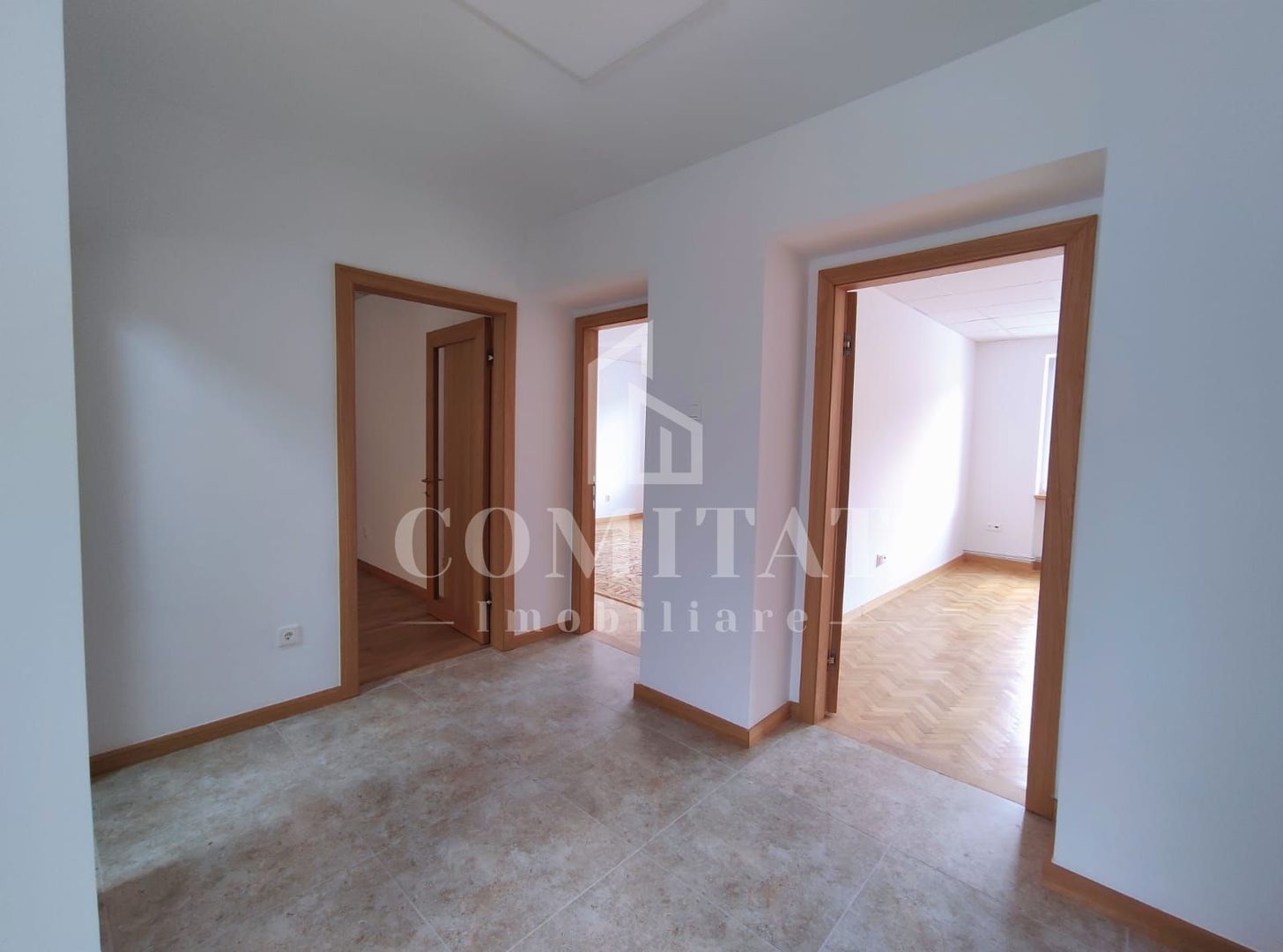 Spațiu oferit spre închiriere | Piața Mihai Viteazu - Poză 8