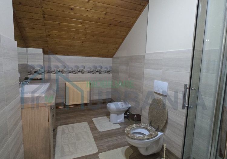 Apartament 2 camere semidecomandat, mansarda, 70 mp, Iasi - Poză 1