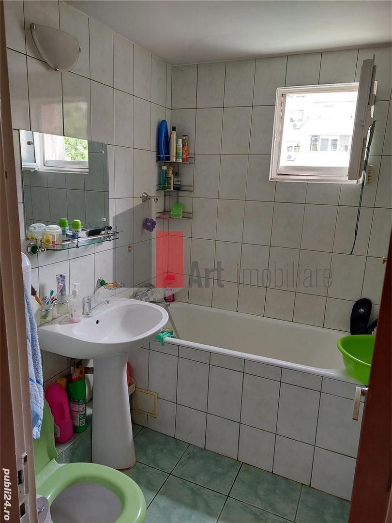 APARTAMENT DE 3 CAMERE TEI - Poză 9