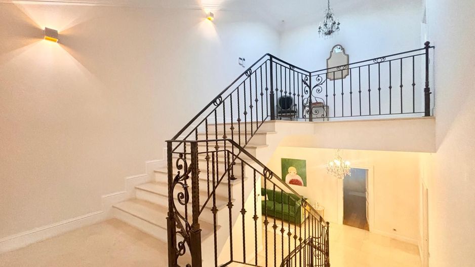 Vila ideala Birouri sau  Resedinta Ambasador/Clinica Lux zona Capitale - Poză 6