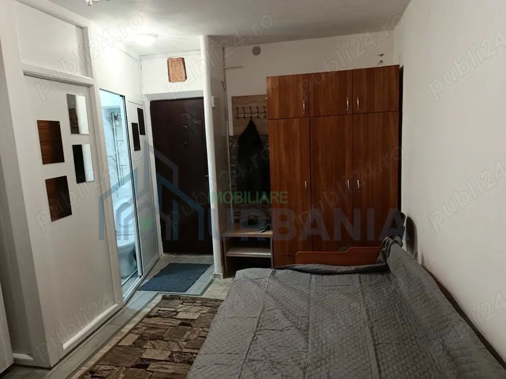 Camra de camin cu baie proprie - Poză 4