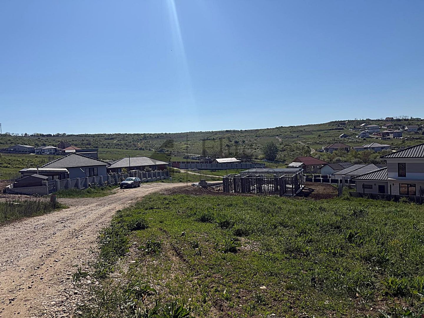 Teren 842 de vanzare in zona Dealuri Oradea - Poză 1