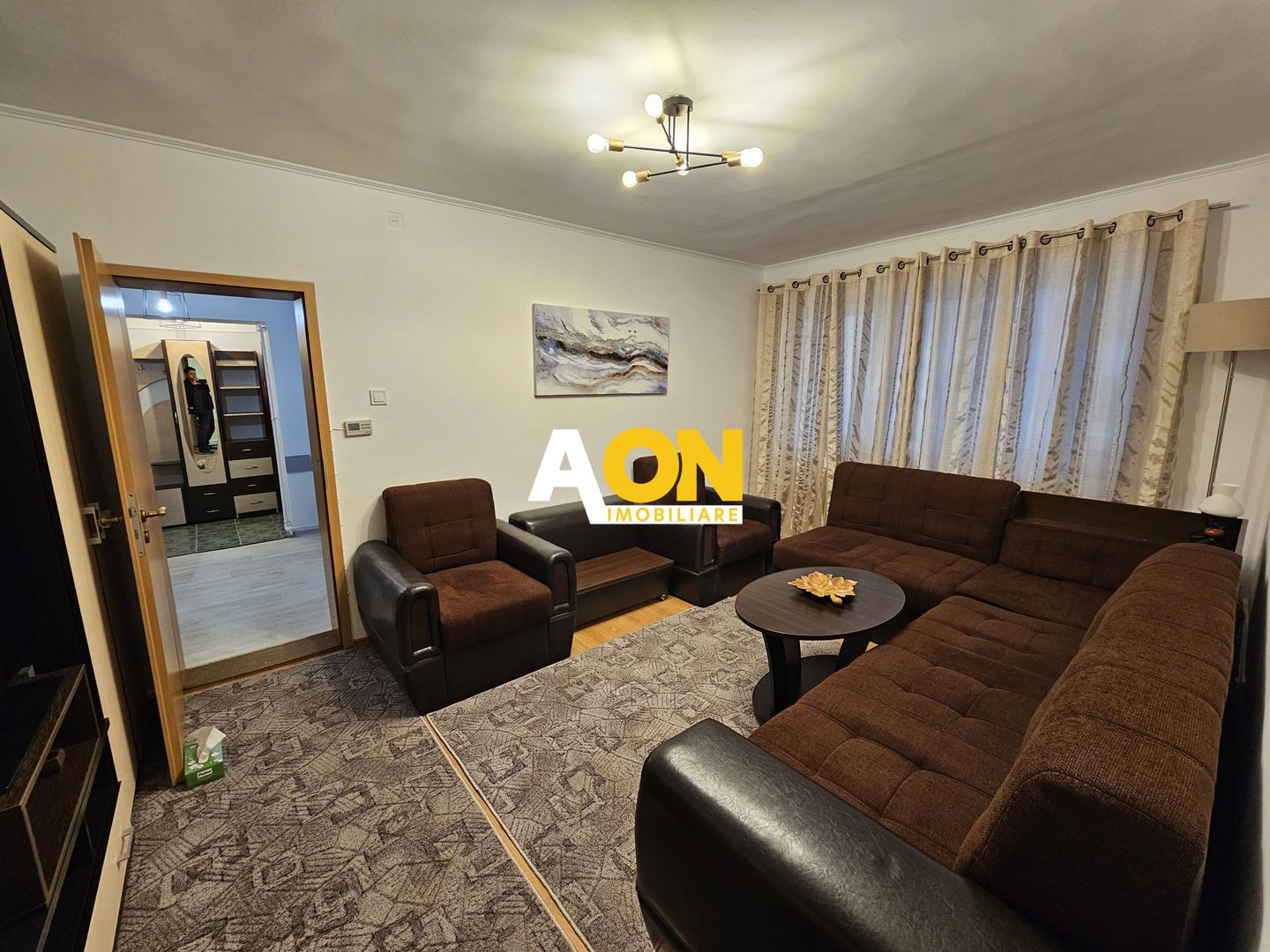 Apartament 3 camere, mobilat, utilat, etaj 2, Cetate - Poză 1