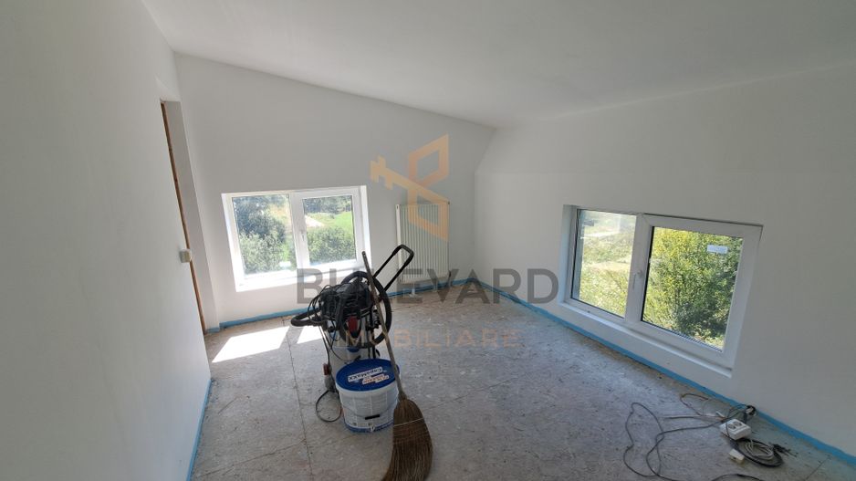 Casa cu teren de 4700 mp in Sat Zimbor, 45 km de Cluj-Napoca - Poză 14