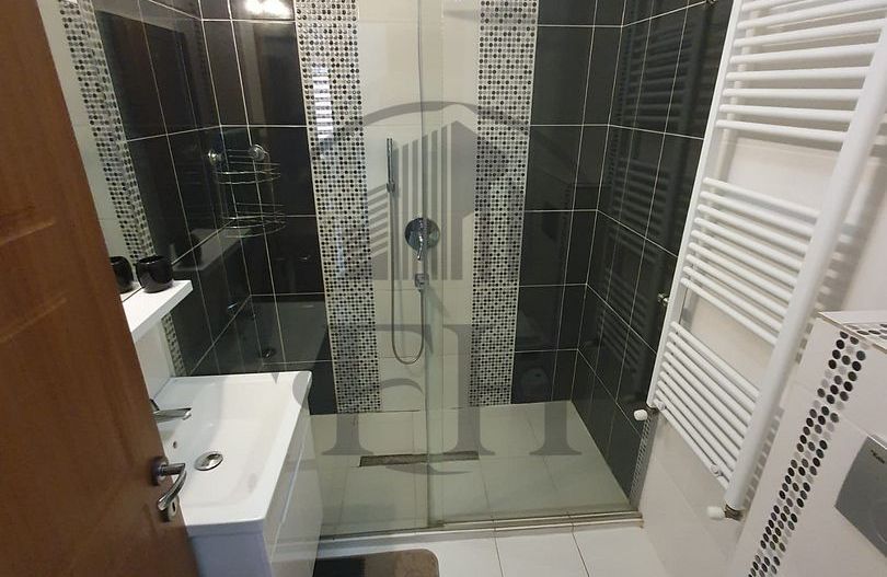 SOLD / VANDUT Apartament cu 2 camere de vânzare în zona Central - Poză 4