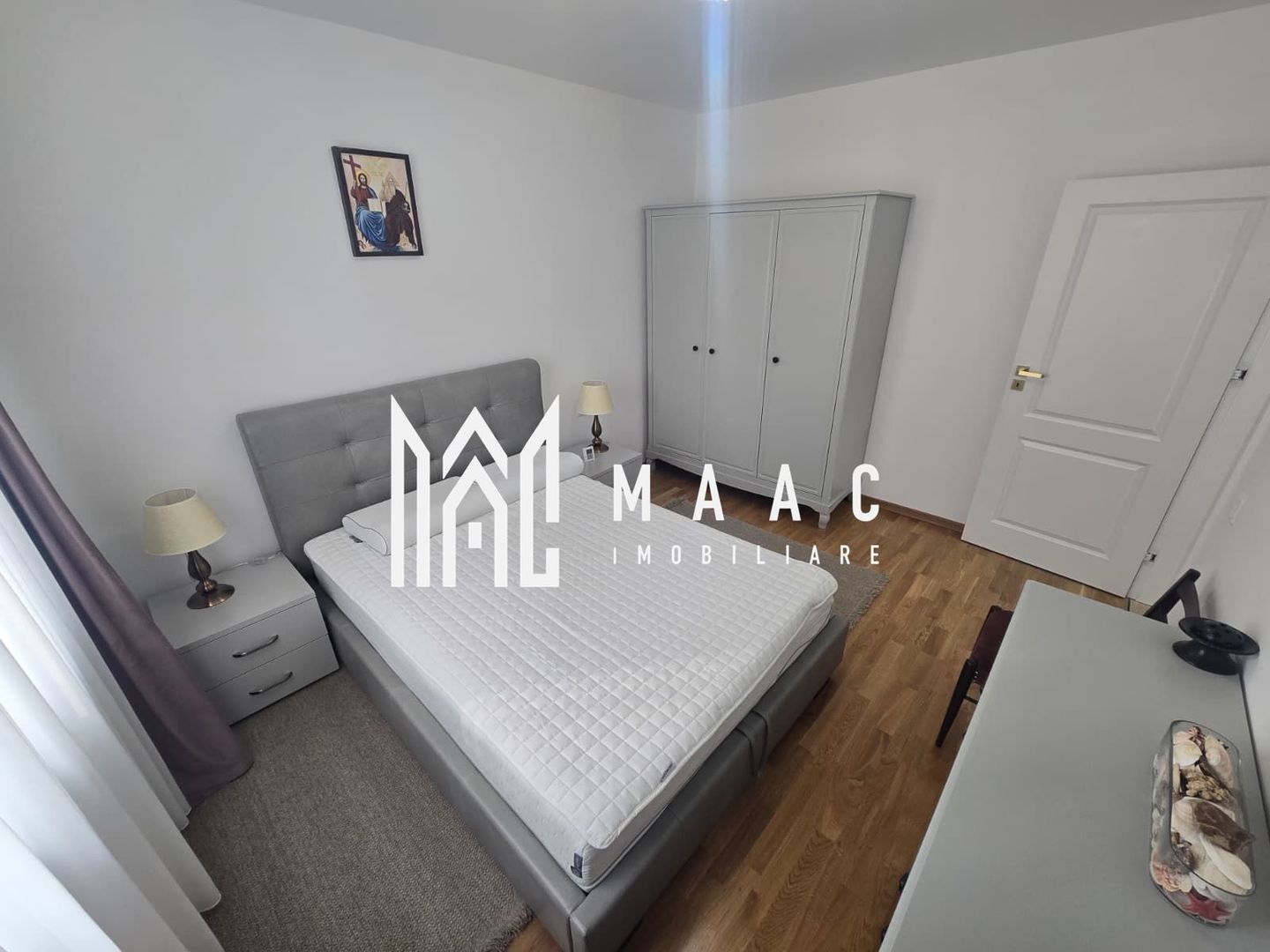 Apartament superb 3 camere 2 bai 2 balcoane Selimbar Lidl - Poză 5