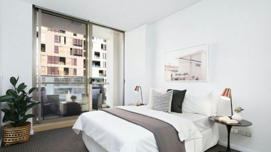 Apartament 2 camere decomandat total,aproape metrou - Poză 3