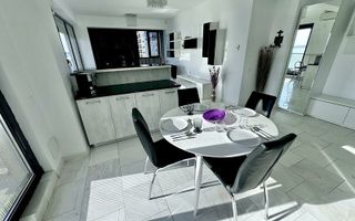 Apartament 2 camere Vila Sophia 1 - Vedere frontala la lac - - Poză 4