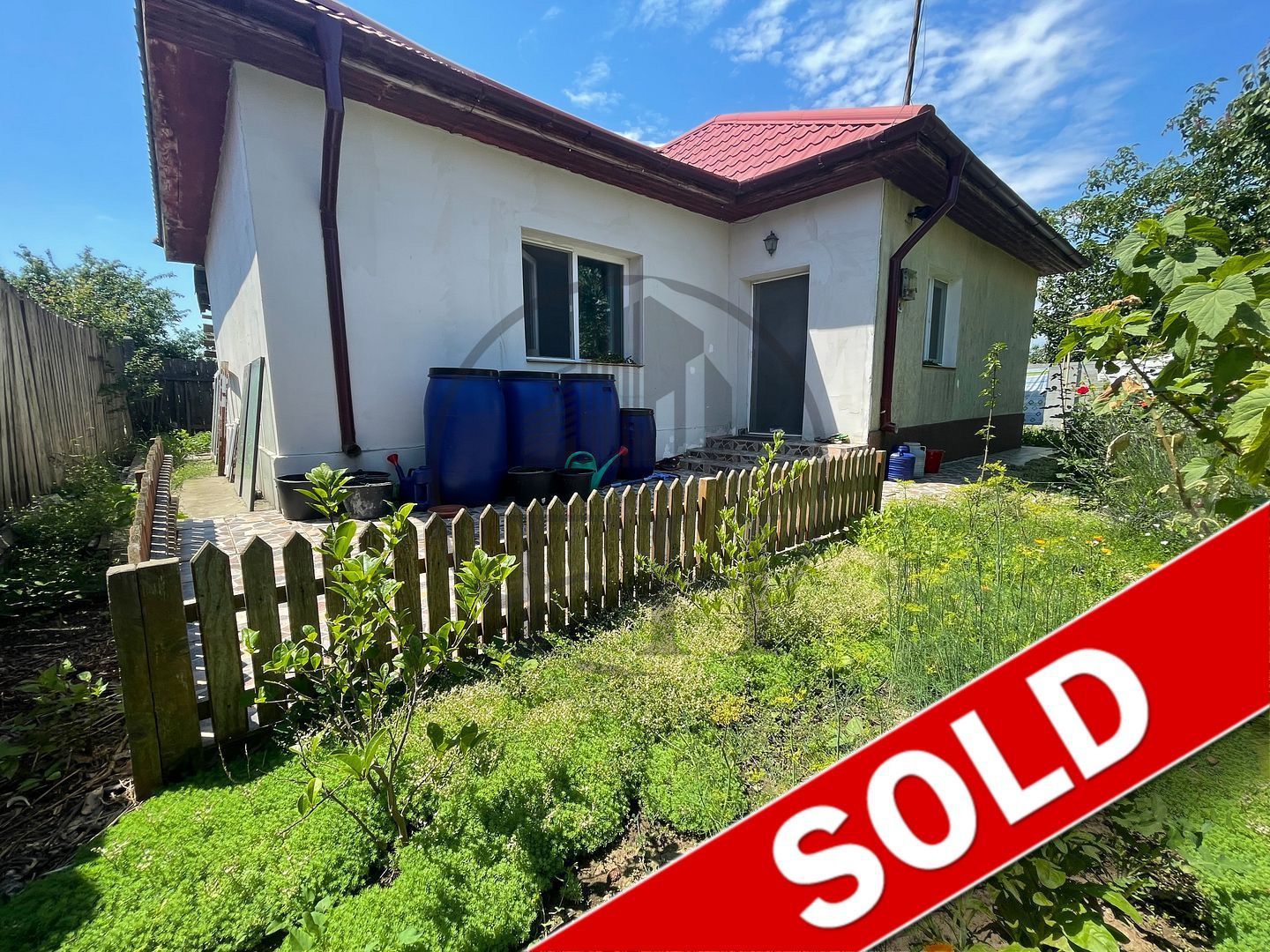 SOLD/ VANDUT  Casă / Vilă cu 2 camere de vânzare - Poză 1