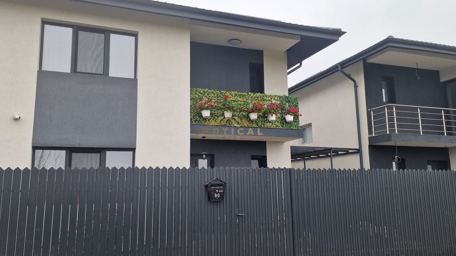 VILA 3 BAI, COM BERCENI, IF - Poză 2