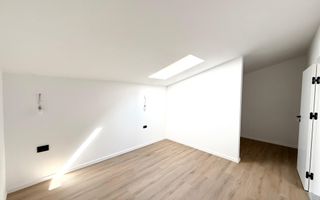 Ap pe 2 niveluri. 4 camere, 2 bai. 2 locuri de parcare. - Poză 14