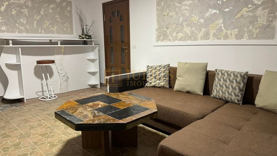 Apartament la casa, cochet intr-o zona foarte linistita. - Poză 1