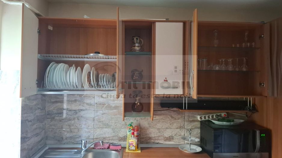Apartament 3 Camere Podul de Piatra - 550 euro - Poză 14