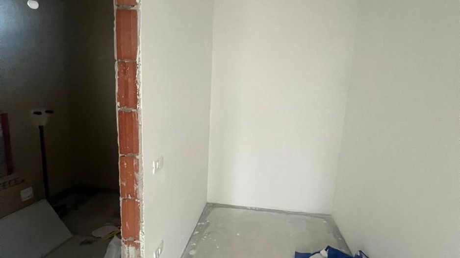 Casa partial finisata in Santandrei - Poză 6