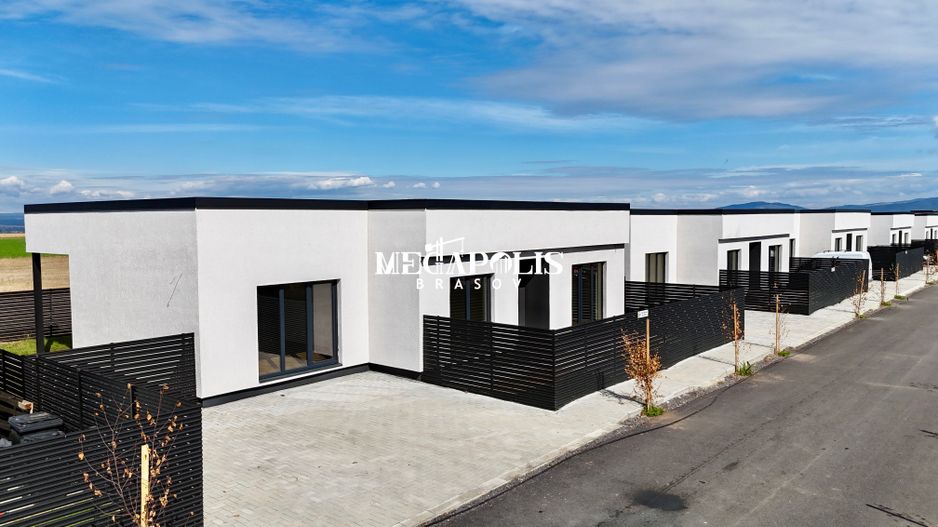 Casă 4 Camere | Parter | Drum Asfaltat | Intabulată | Credit | Izvor - Poză 1