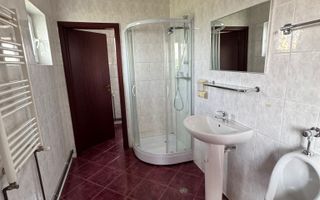 Cladire cu 10 camere 531 mp Freidorf - Poză 11