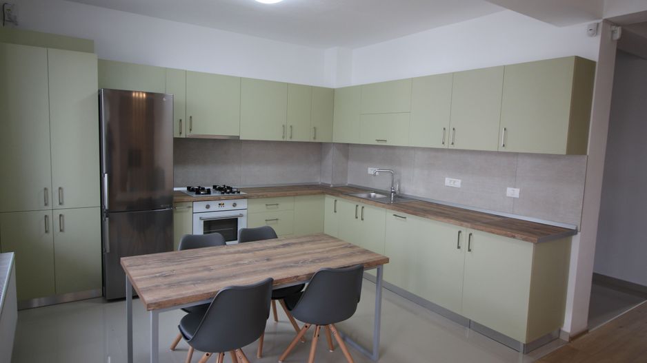 APARTAMENT DEOSEBIT - Poză 4