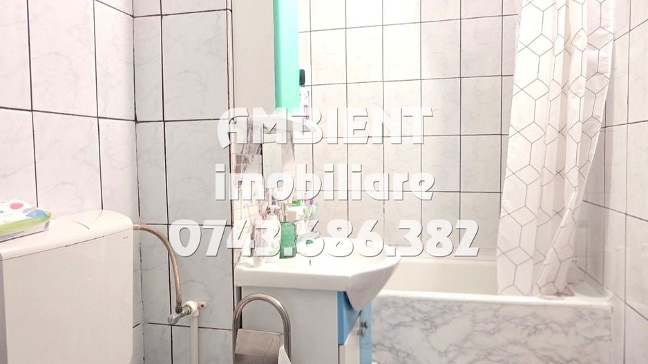 Apartament cu 3 camere, mobilat si utilat, etaj 3, VASLUI zona CENTRU; - Poză 7