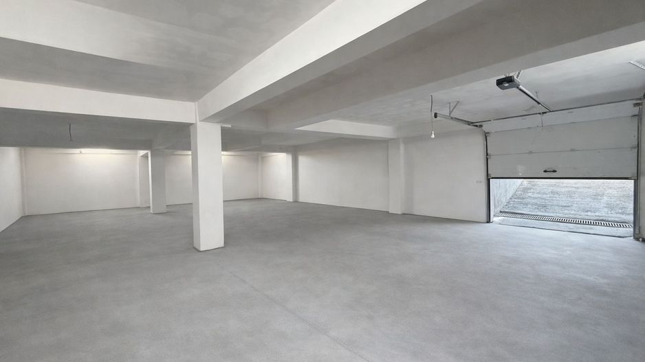 Spatiu  tehnic de vanzare- 170 mp - Poză 1