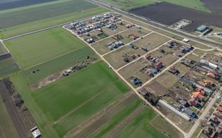 Teren 3.600 mp în Curtici, 2 fronturi stradale – La doar 20 km de Arad - Poză 4