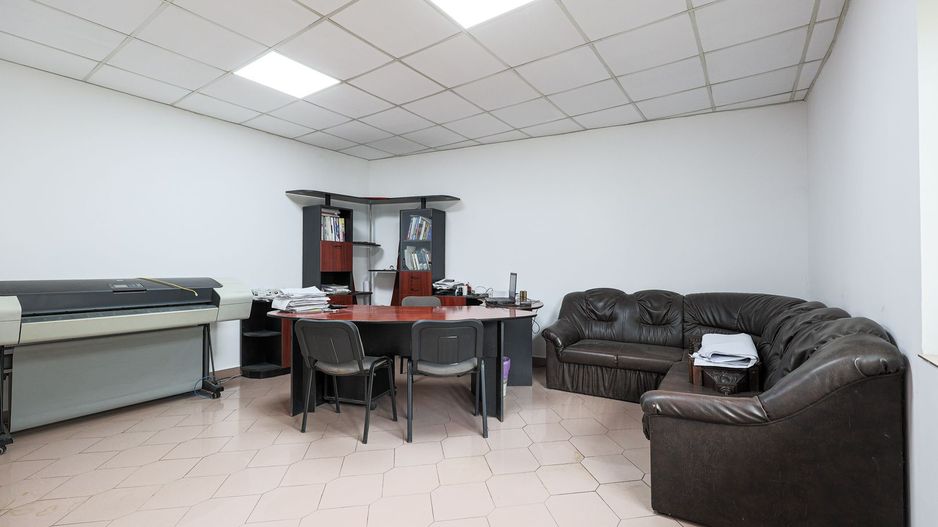 Spațiu ideal pentru birou sau cabinet – Str. Mărășești, Arad - Poză 2