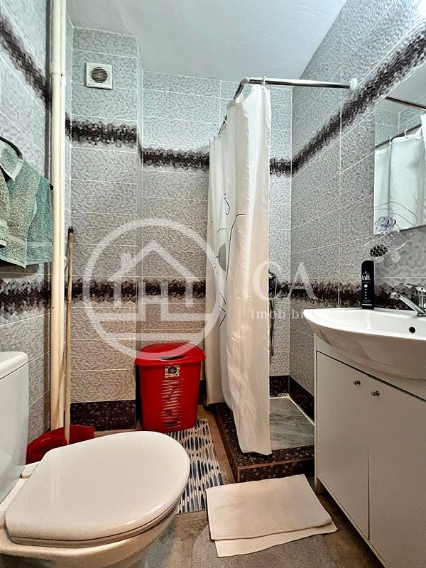 Apartament de închiriat cu 3 camere în zona Velența, Oradea - Poză 7