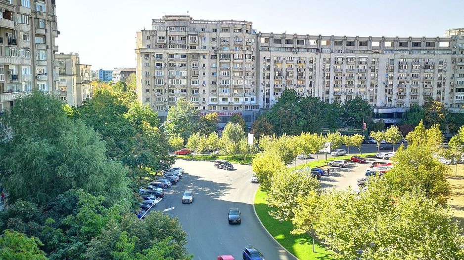 Birou Piata Alba Iulia - Poză 2