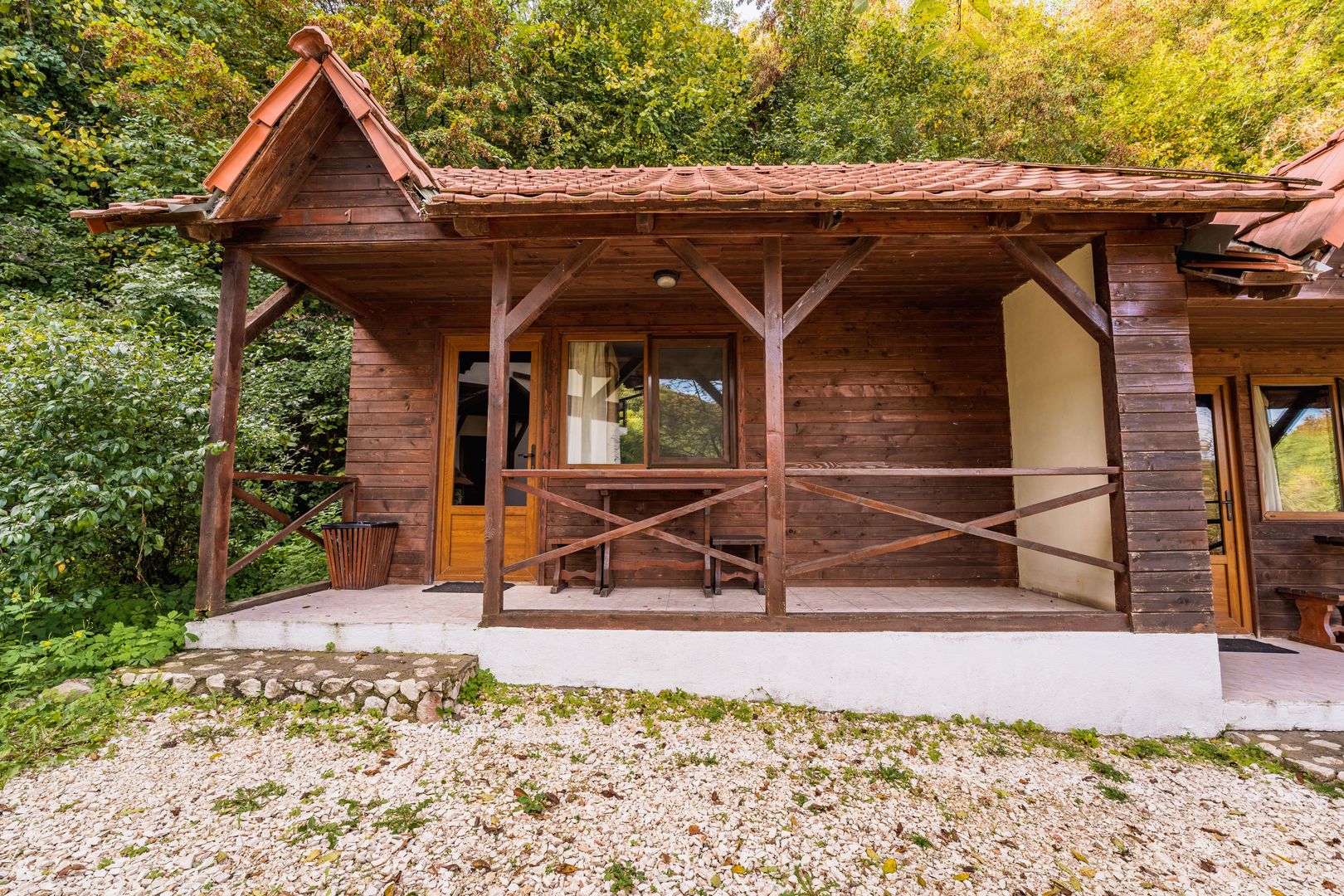 Domeniu în satul Căprioara - Poză 12