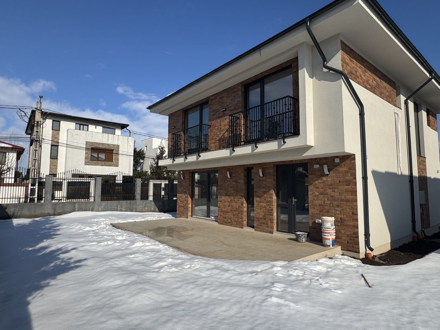 Otopeni Vila P+1+M exclusivista in zona BUNA - Poză 2