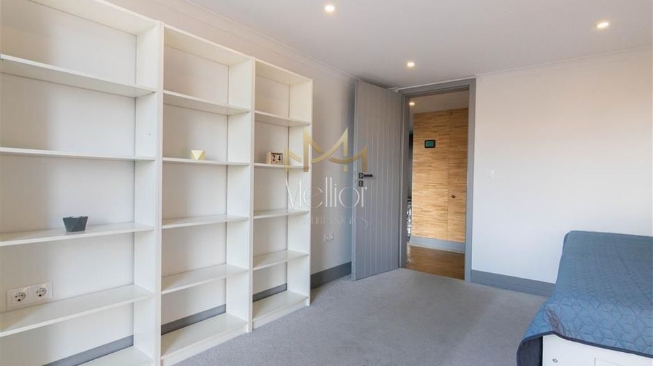 ?** Apartament superb pe doua niveluri Ultrafinisat Semicentral ** - Poză 19