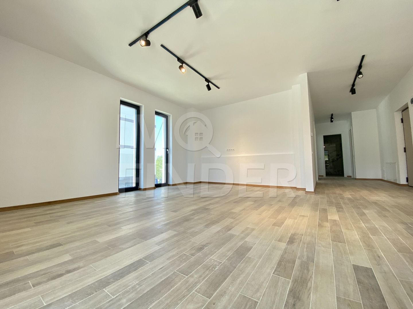 Apartament de Top - 3 camere Andrei Muresanu,  72 mp, finisat - Poză 1