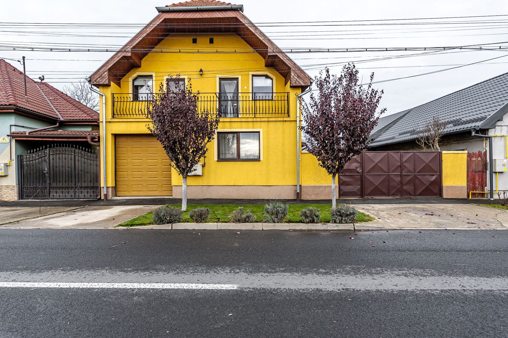 Casă generoasă cu potențial de afacere în Gai - Poză 10