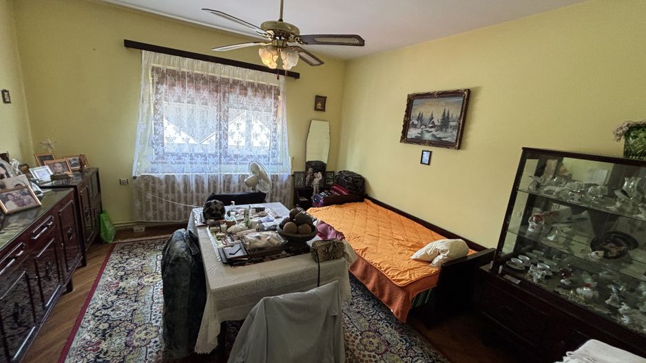 Casă individuală de vânzare în Turnișor | Curte superbă 585 mp - Poză 9