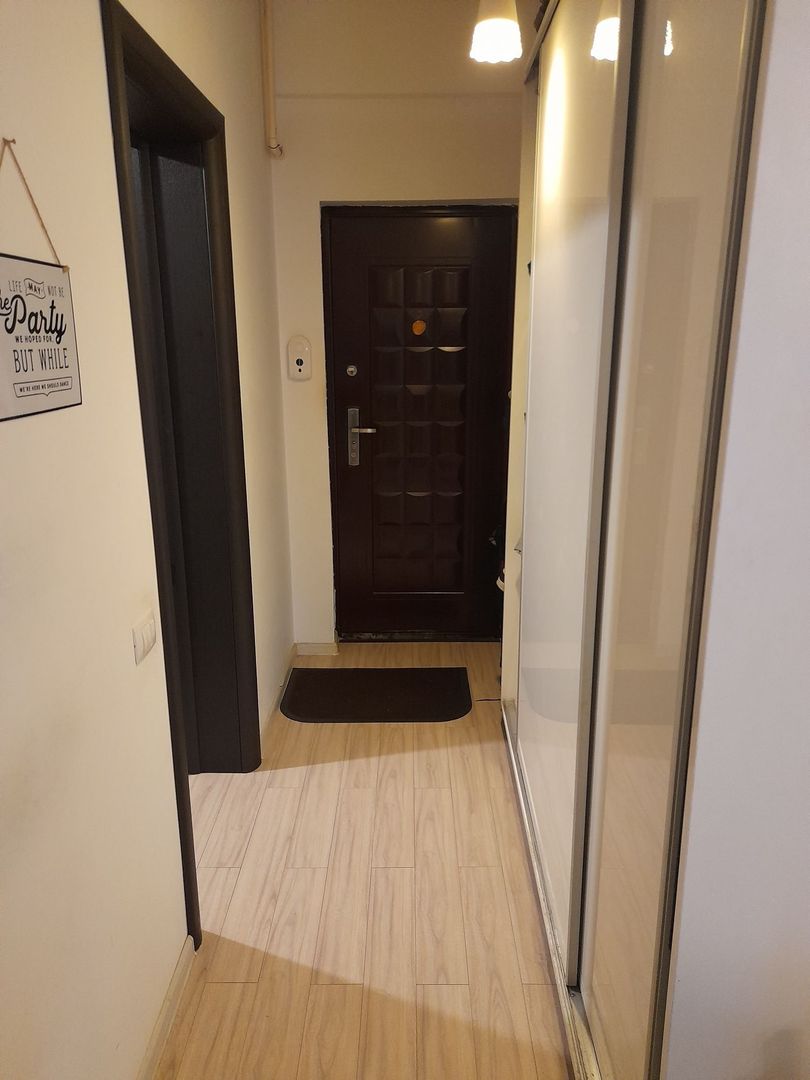 Vind garsoniera complet mobilata - Poză 2