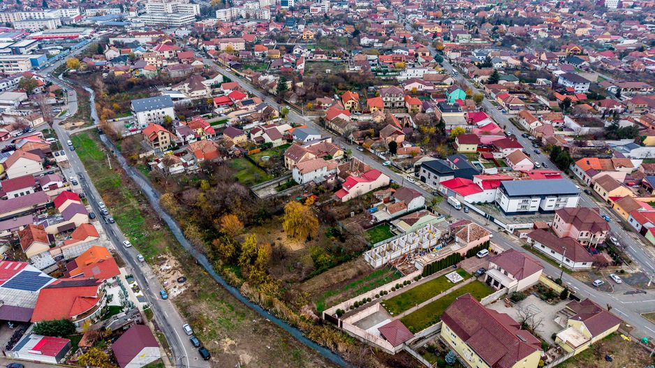 Teren în Pârneava – locație premium pentru casă sau duplex - Poză 13