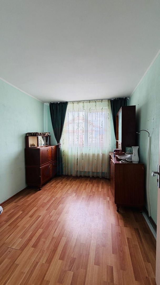 De vanzare Apartament 3 cam dec. in Galati, Micro 20, etaj 7,  65 mp - Poză 6