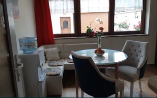 Casa semicentrala zona linistita - Poză 6