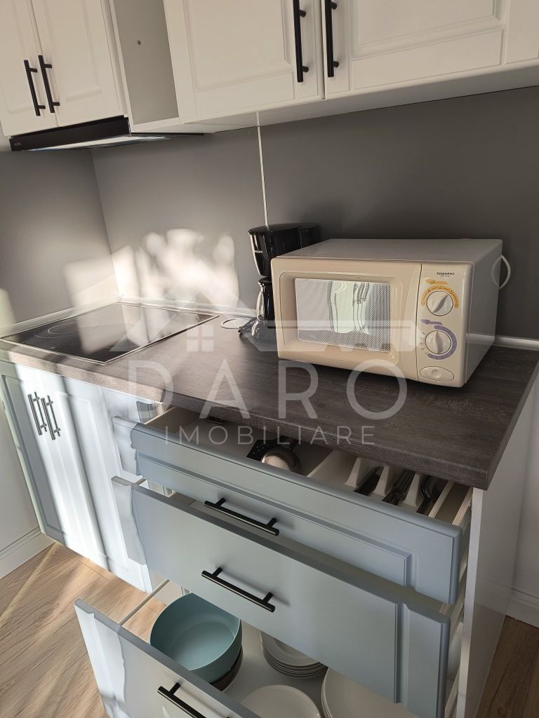 Ap cu 2 camere in centru, decomandat - Poză 4