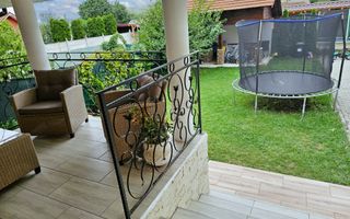 Apartament la casa, 5 camere, 121 mp utili+curte 180 mp, cu filigorie - Poză 2