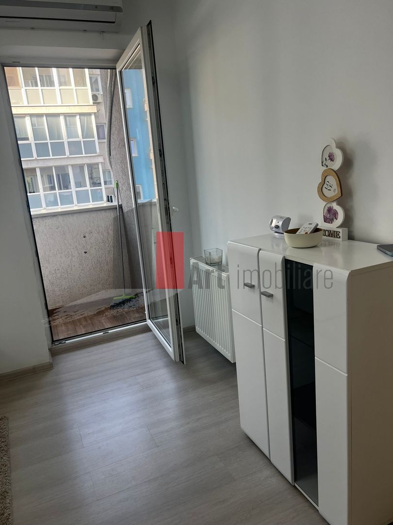 Apartament cu 2 camere-Bulevardul Timisoara-cu centrala+loc de parcare - Poză 3