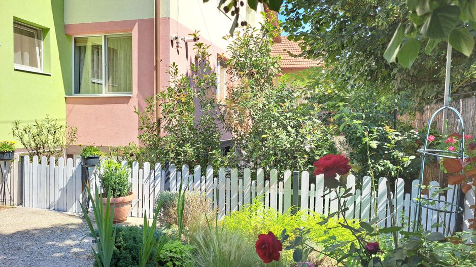 Comision 0! Casa 206 mp utili + pod 60 mp, 4 parcari, 304 mp teren - Poză 28